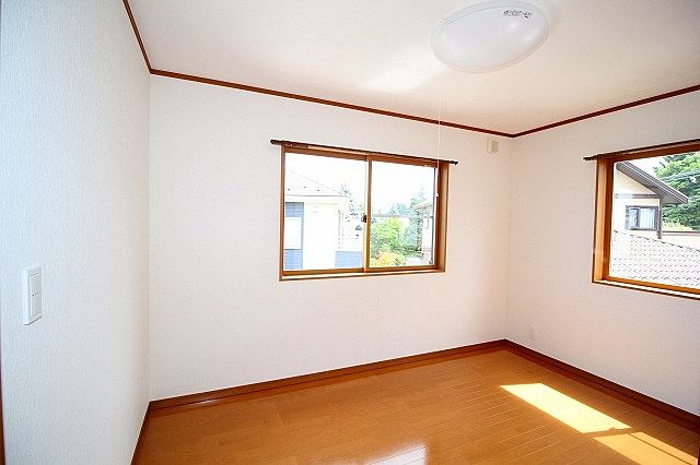 明るいお部屋です