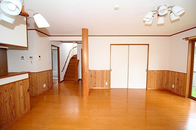 ソファーやテーブルも置くことも出来ます