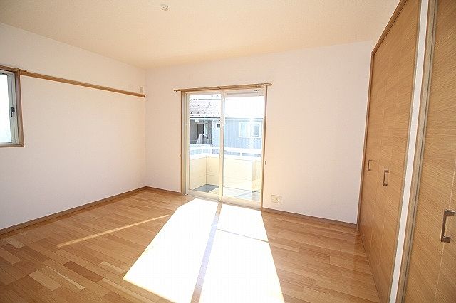 こちらも明るいお部屋 こちらも明るいお部屋