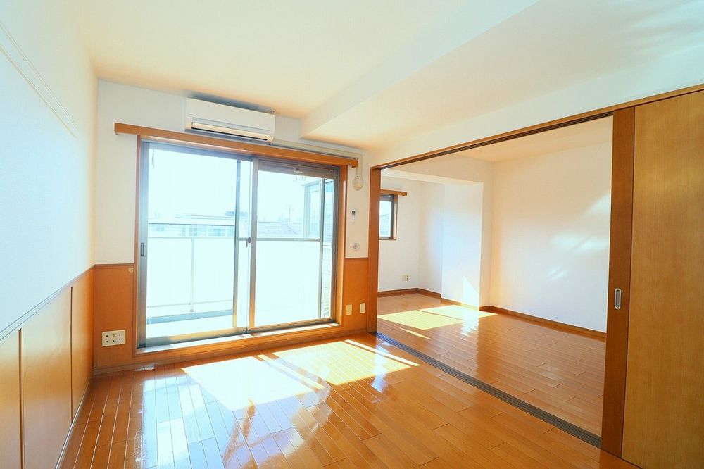洋室と一体利用で、19.7帖のお部屋に! 洋室と一体利用で、19.7帖のお部屋に!