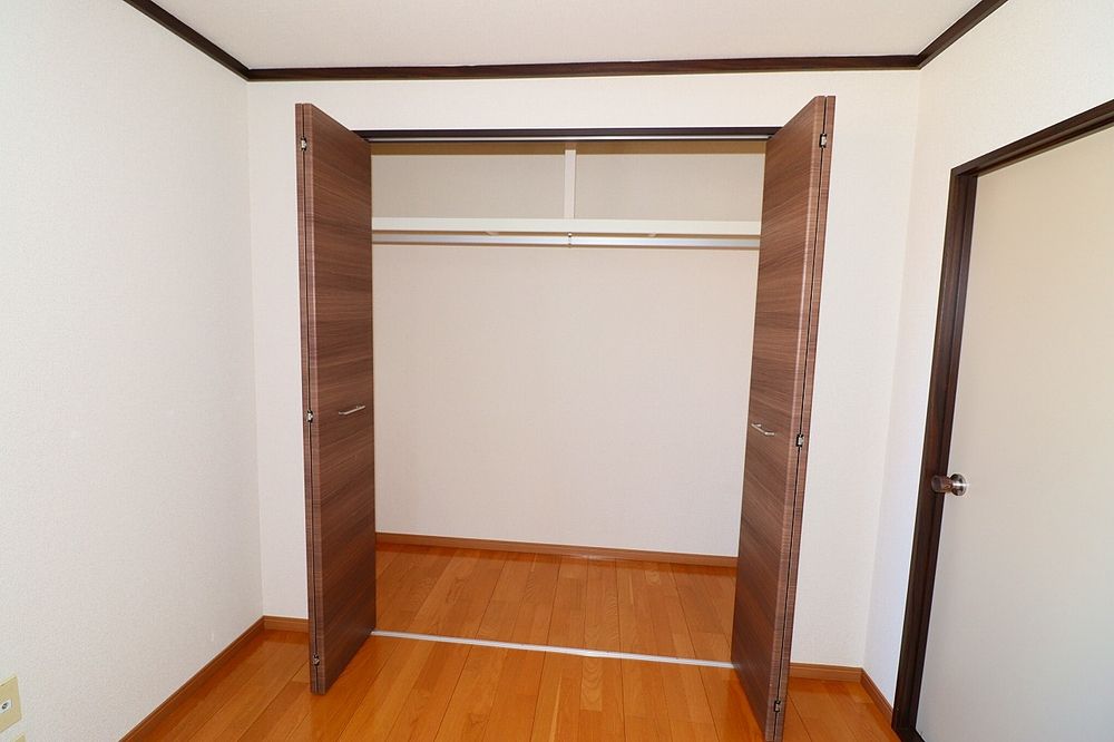 ハンガーパイプ付き収納 ハンガーパイプ付き収納