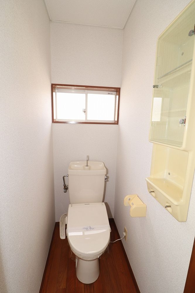 トイレは温水洗浄便座付き トイレは温水洗浄便座付き