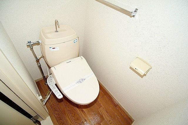 お尻にやさしい温水洗浄便座付き