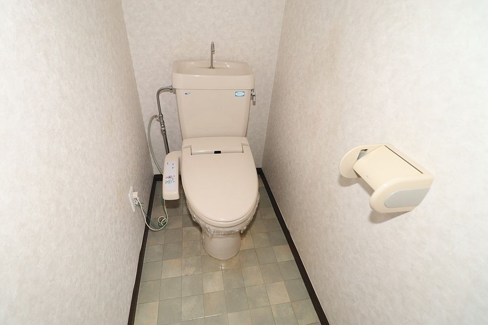 トイレは温水洗浄便座付き トイレは温水洗浄便座付き