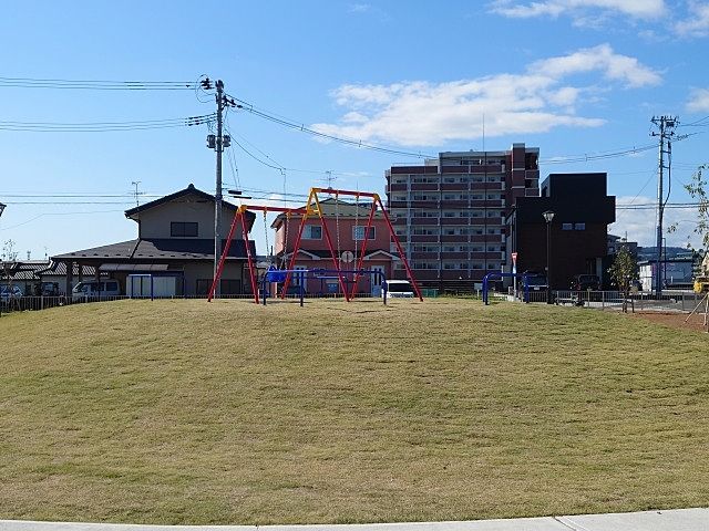 大野田観音堂公園　遊具